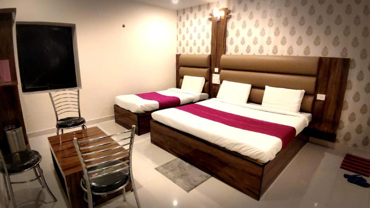 City Hotel Prayagraj Exterior photo