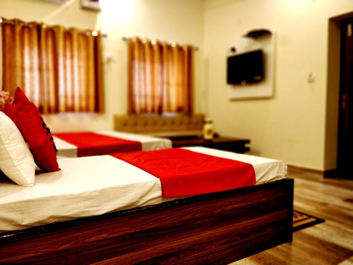 City Hotel Prayagraj Exterior photo