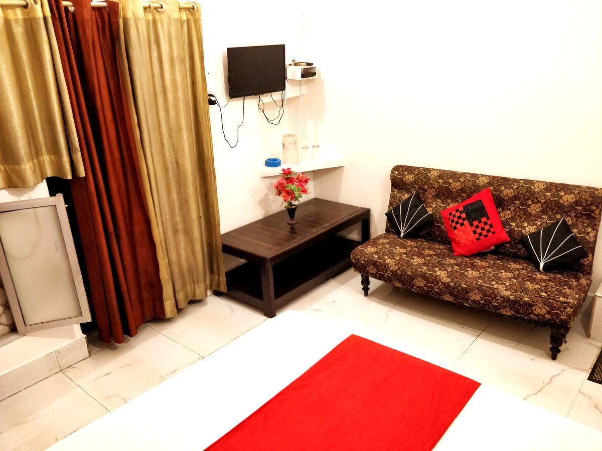 City Hotel Prayagraj Exterior photo